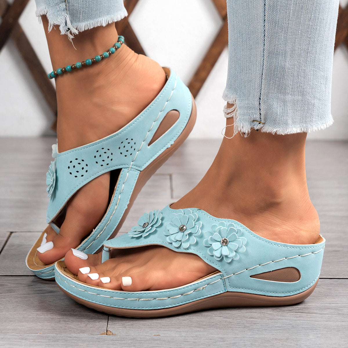 ✨𝐋𝐄𝐓𝐙𝐓𝐄𝐑 𝐓𝐀𝐆: 𝟖𝟎 % 𝐑𝐀𝐁𝐀𝐓𝐓 🏆Orthopädische Damen-Pantoletten – Atmungsaktiv, Bequem & Für Jeden Tag - Bestseller 2026